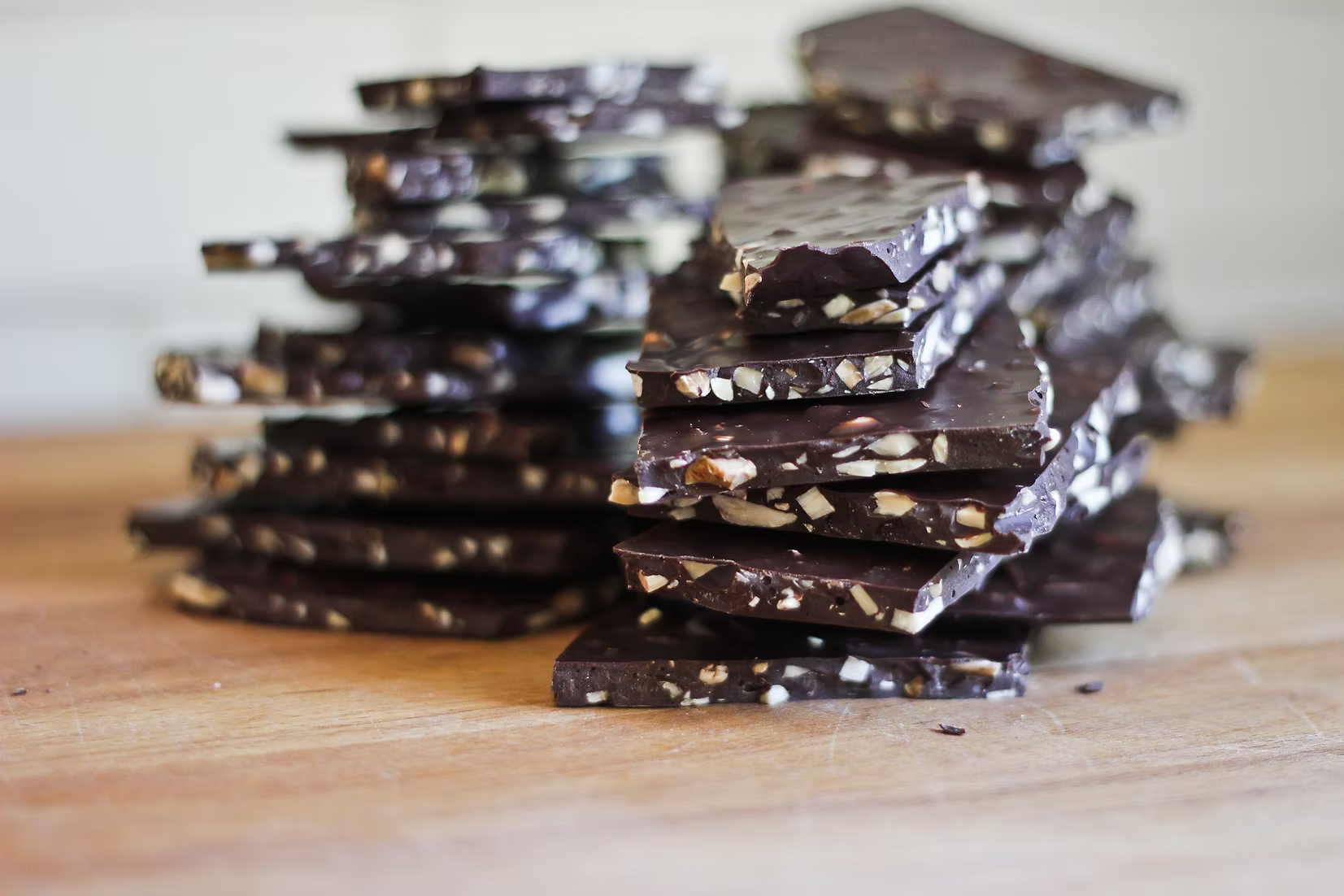 Chocolate Bark with Roasted Almonds Number 72
