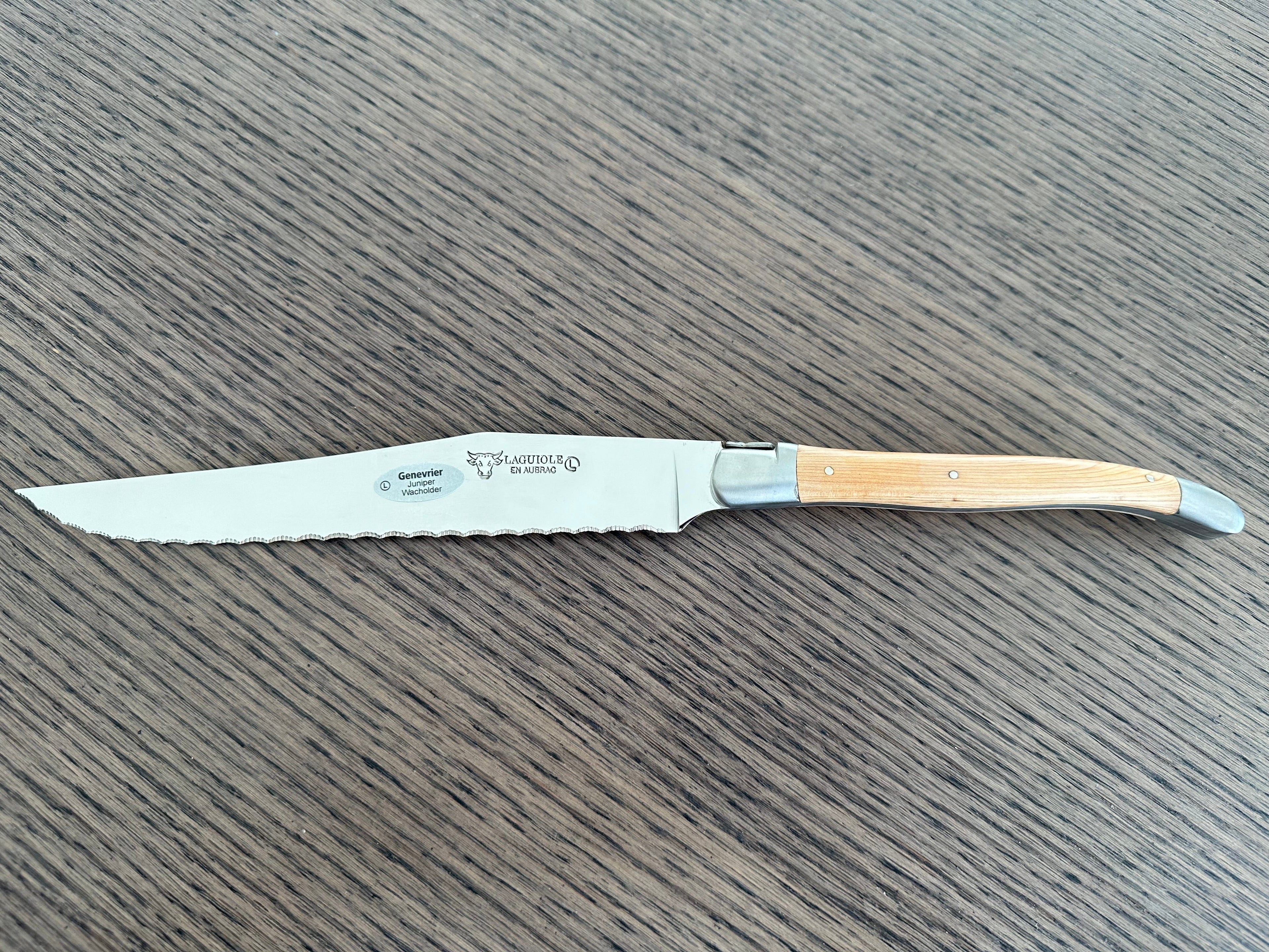 Laguiole en Aubrac Stainless Steel Bread Serrated Knife With Juniper Handle, 7-in